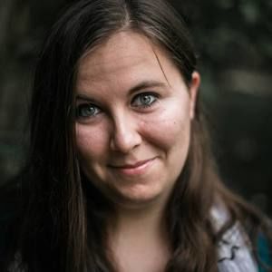 Meet your Posher, Chloe